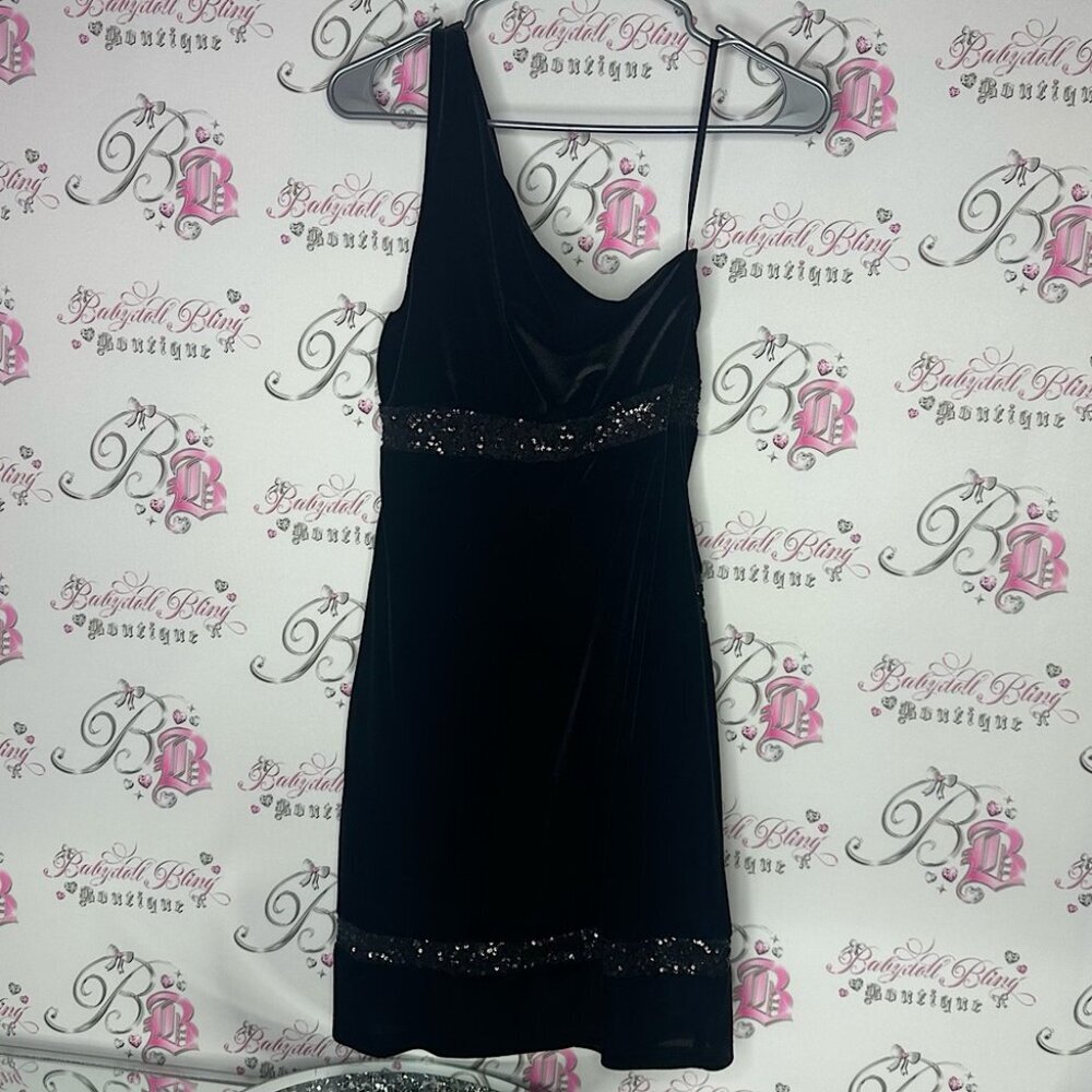 B smart dress one shoulder Elegant Black Dress with Sequin Detail velvet velour
